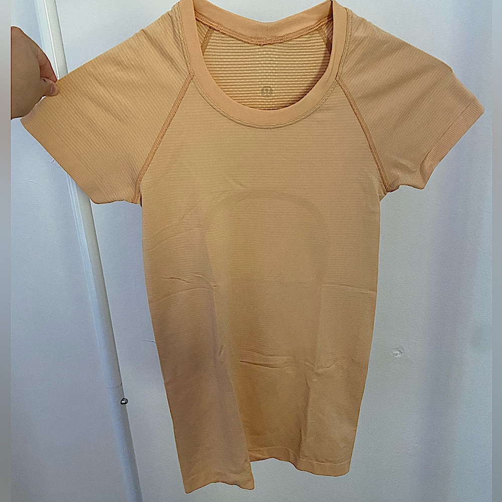 Lululemon Swiftly Tech running tee